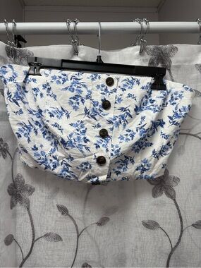 Timing White Mini Skirt with Blue Floral Print bandeau
